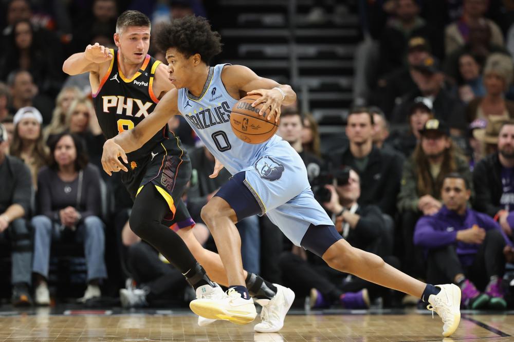 重在中后场 重在中后场